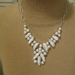 Biwi Pearls, Pearls set in stamped 925 silver statement necklace